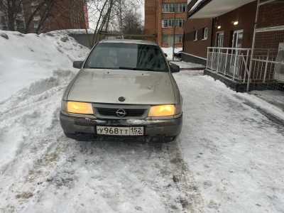 Opel Vectra, 1989