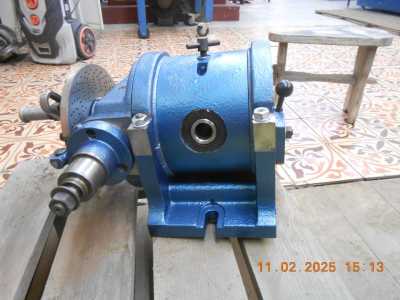 ���250
