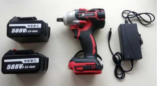 Ударный аккумуляторный гайковерт 18V