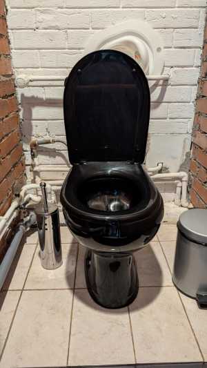 Унитаз чёрный б/у