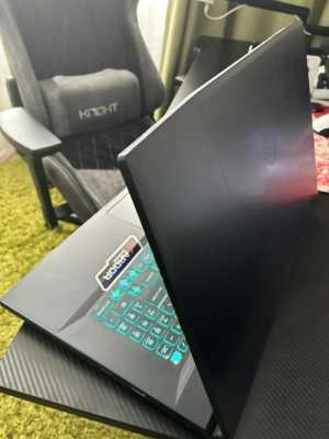 ������� MSI Katana 17B12