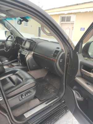 Toyota Land Cruiser, 2011