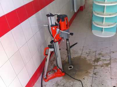 Алмазное бурение отверстий