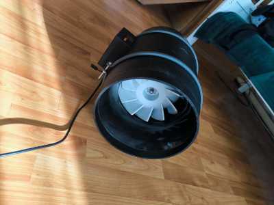 ��������� ���������� AC Infinity CLOUDLINE PRO T10 2100 �3 � ����� ������������
