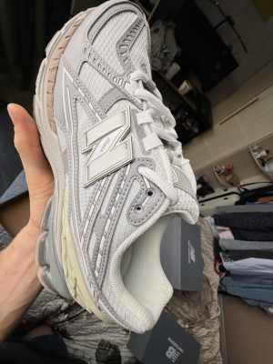 ��������� New Balance 1906 (�������� �� ������)