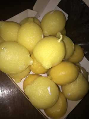 Свечи лимоны