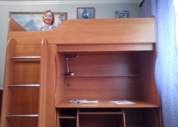 Продам.кровать чердак