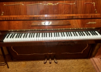 Срочно продам фортепьяно