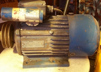 Электродвигатель