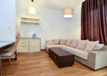 2-к квартира, 40 м2, 4/7 эт.