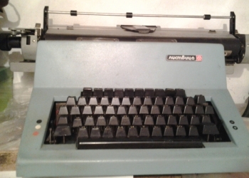 Продаю печатную машинку