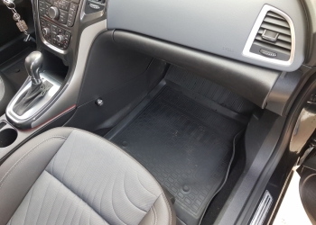 Opel Astra, 2013