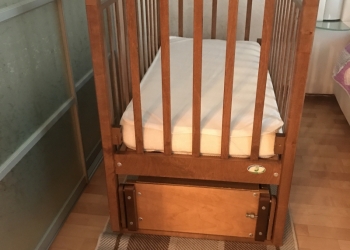 Продам детскую кроватку