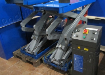 Подъемник ножничный электрогидравлический OMA 530B / Werther Stratos S36 3600 кг