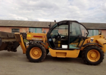 Погрузчик телескопический CASE TX140-45