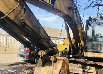 Экскаватор гусеничный CAT 320B