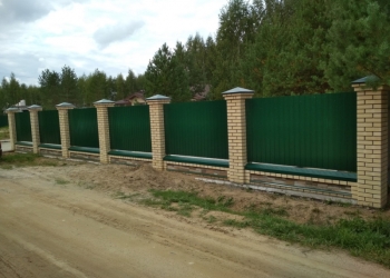 Забор Ярославль. Забор из кирпича, профнастила, комбинированные заборы