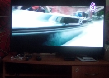 Продам жк телевизор Чернова цвет диагональ 43/109 с документами и спаспортом