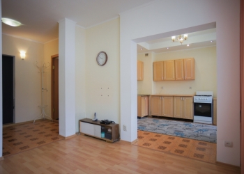 2-к квартира, 52 м2, 1/2 эт.