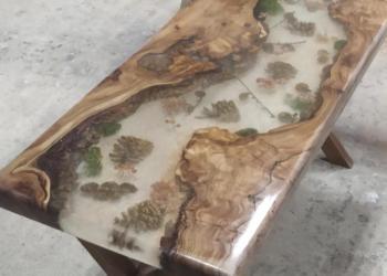 Стол журнальный