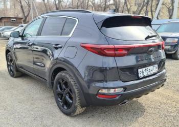 Kia Sportage 2.0 AT 150�.�. ������������ Luxe + Black Edition