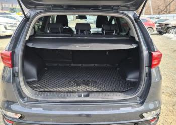 Kia Sportage 2.0 AT 150�.�. ������������ Luxe + Black Edition