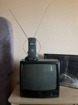 Телевизор диагональ 50см