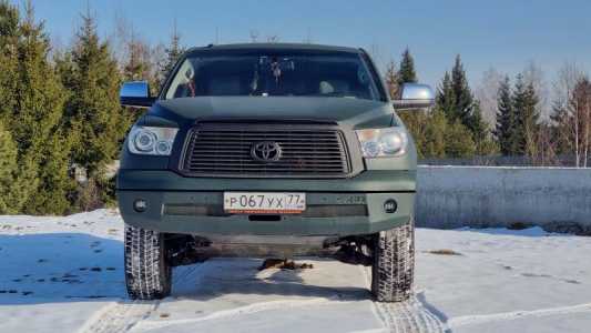 Toyota Tundra, 2010