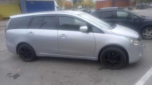 Mitsubishi,  GRANDIS