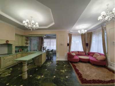 Продаю меблированный 3х этажный таунхаус 249 м2 в Москве.