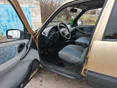 Chevrolet Niva, 2005