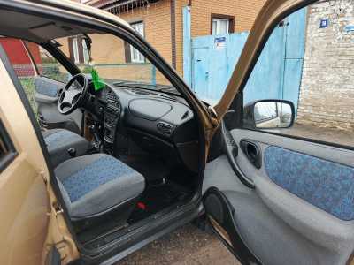 Chevrolet Niva, 2005