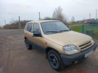 Chevrolet Niva, 2005