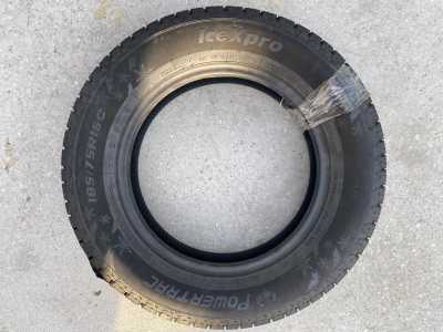 Продам зимние шины Powertrac Ice Xpro