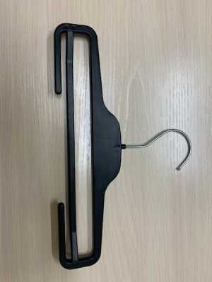 Пластиковые плечики-вешалки