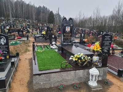 Памятники и мемориальные комплексы от производителя