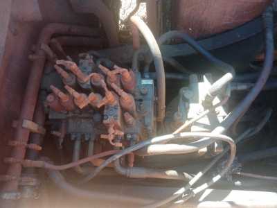 Экскаватор Hyundai R220LC 2012 года. Неисправен, под разбор или восстановление.