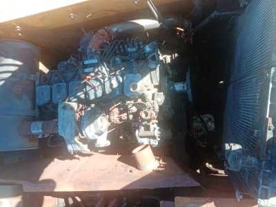Экскаватор Hyundai R220LC 2012 года. Неисправен, под разбор или восстановление.