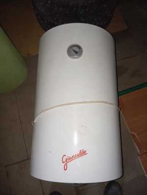 Продаю Водонагреватель
