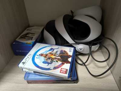 Продам массажное кресло ergonova 2, плюс ps5 +vr2 и игры саккаунтом .