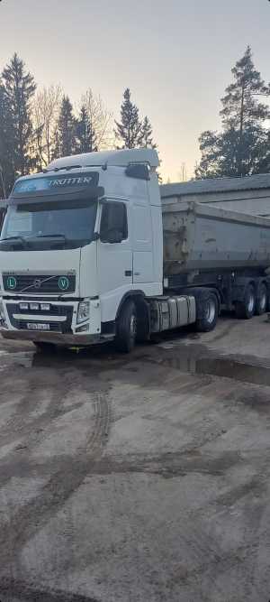 Требуется водитель Е на полуприцепе самосвал
