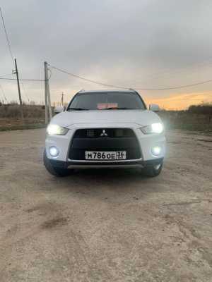 Mitsubishi Outlander, 2010