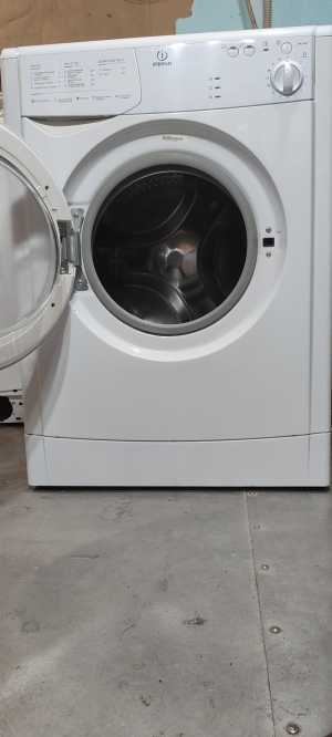 Стиральная машина indesit