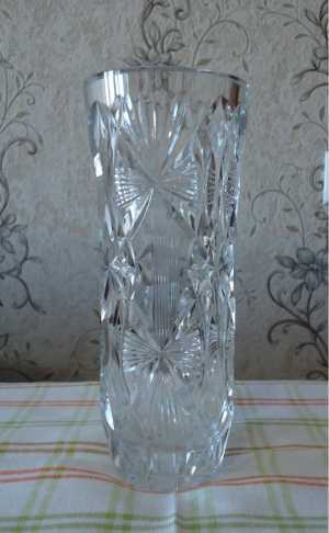 Хрустальная ваза