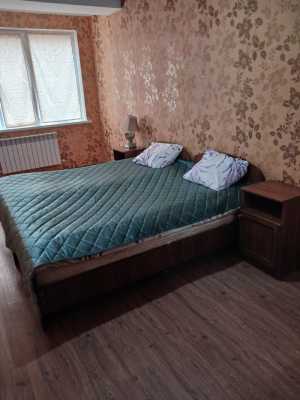 2-к квартира, 70 м2, 4/10 эт.по суточно