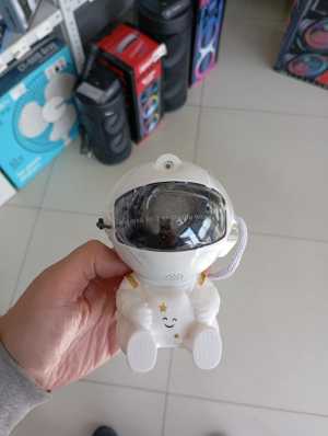 Ночник проектор звёздное небо Космонавт