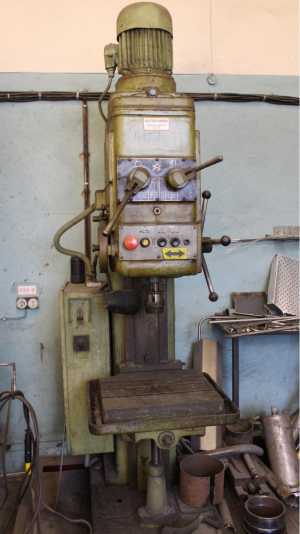 Вертикально-сверлильный станок 2Н125