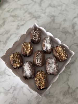 Финики в шоколаде