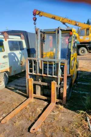 �������� ��������� Komatsu FD30T-17, 2011