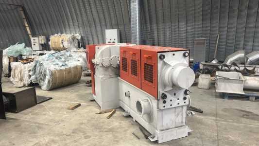 Шнековый отжим плёнки ПВД